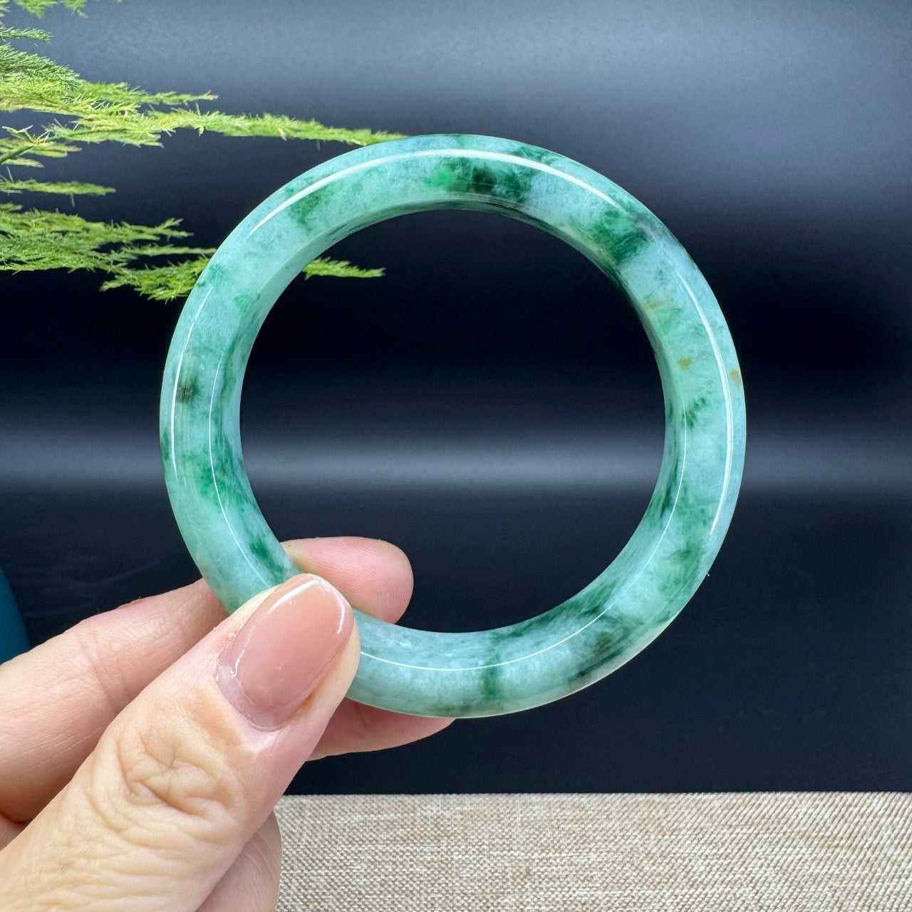 Genuine Burmese Oil Green Jade Jadeite Bangle Bracelet ( 57.2mm )