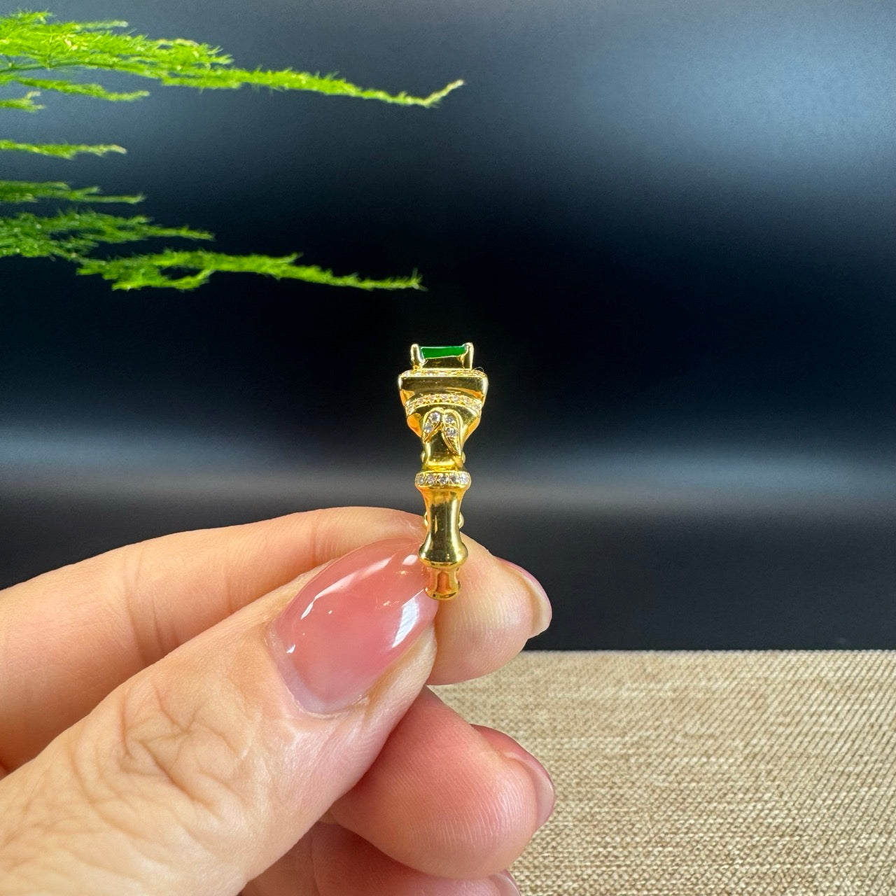 RealJade® "Signature Signet" 18K Yellow Gold  Imperial Jadeite Jade Classic Ring