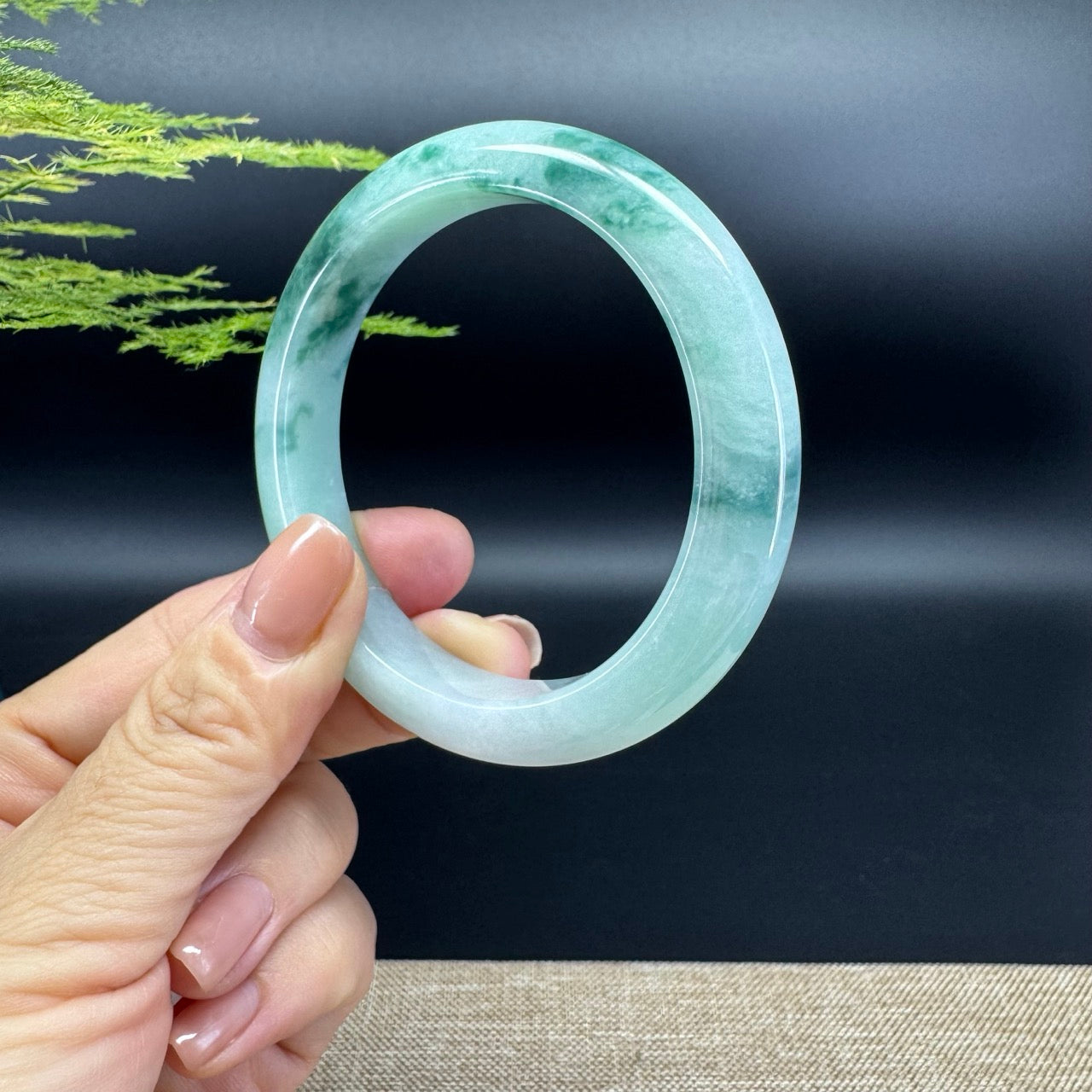 Genuine Burmese Green Jade Jadeite Bangle Bracelet ( 57.1mm )