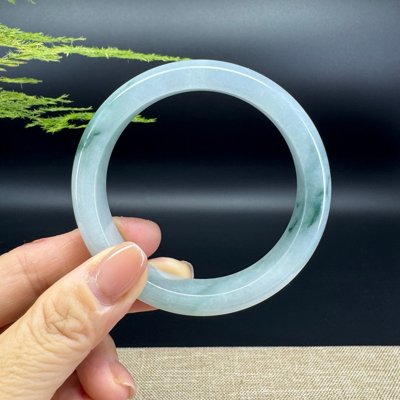Genuine Burmese Green Jade Jadeite Bangle Bracelet ( 59.8mm )