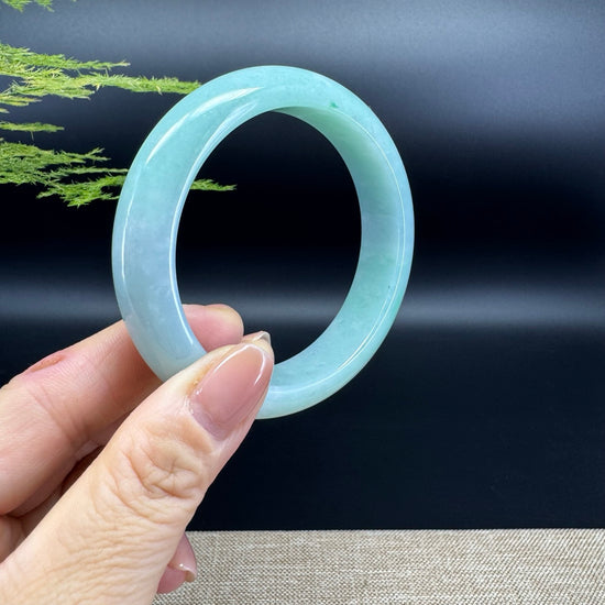 Genuine Burmese Green Jade Jadeite Bangle Bracelet ( 58.2mm )