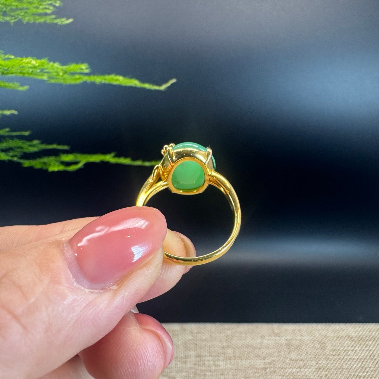 RealJade® "Signature Signet" 18K Yellow Gold Green Imperial Jadeite Jade Classic Ring