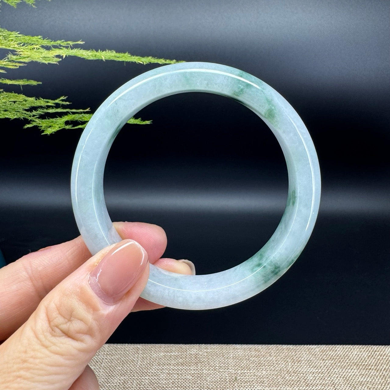 Genuine Burmese Green Jade Jadeite Bangle Bracelet ( 58mm )