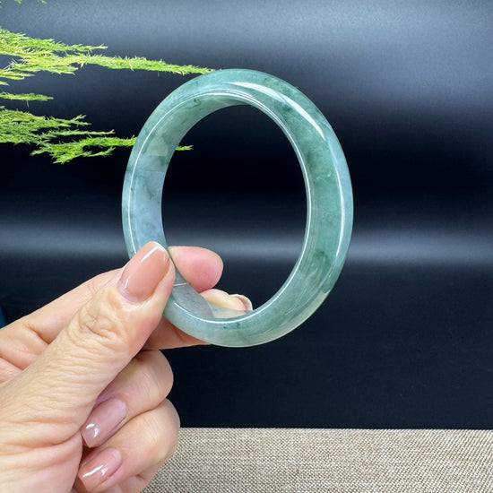 Genuine Burmese Oil Green Jade Jadeite Bangle Bracelet ( 58.3mm )