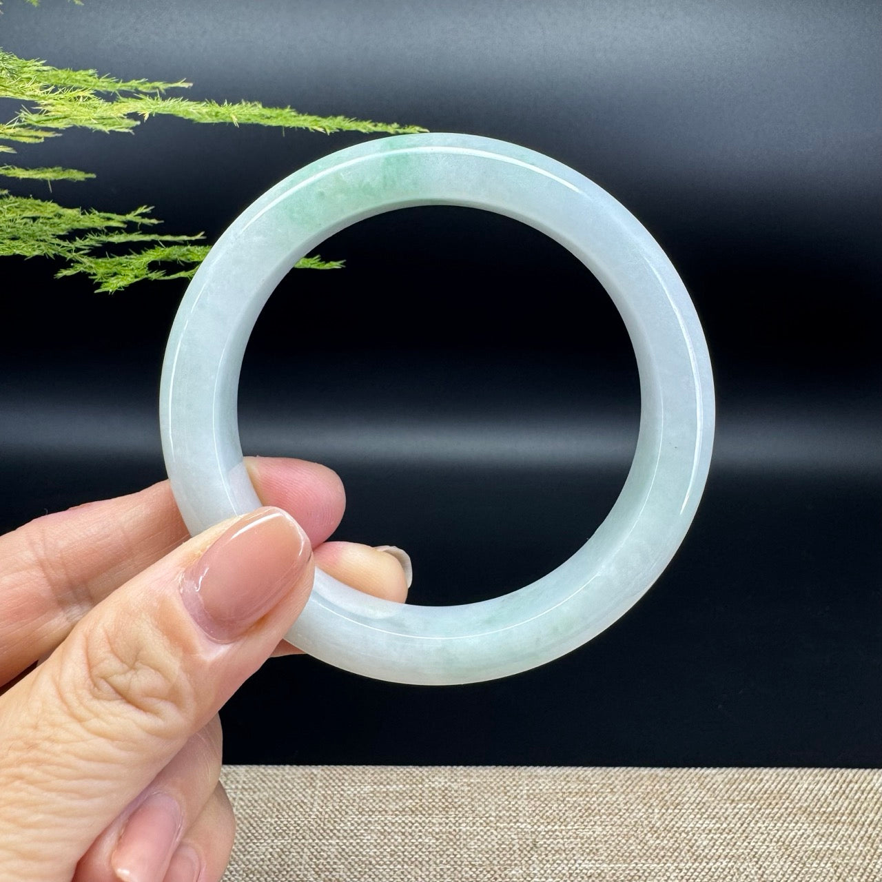 Genuine Burmese Green Jade Jadeite Bangle Bracelet ( 58.9mm )