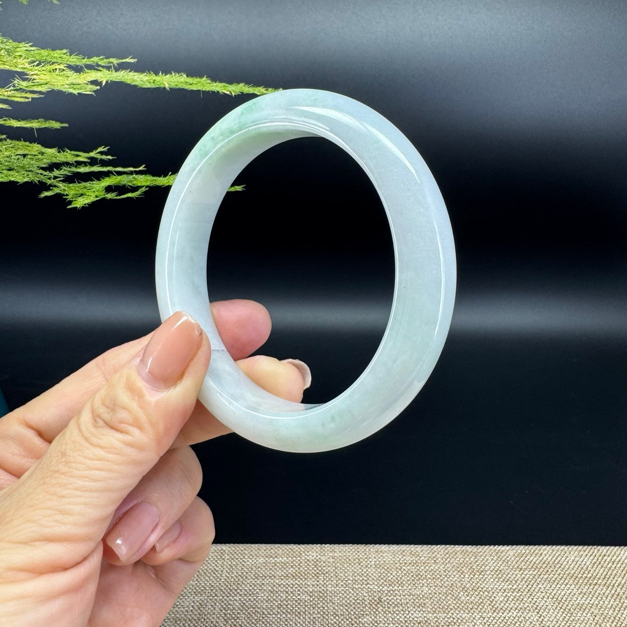 Genuine Burmese Green Jade Jadeite Bangle Bracelet ( 58.9mm )