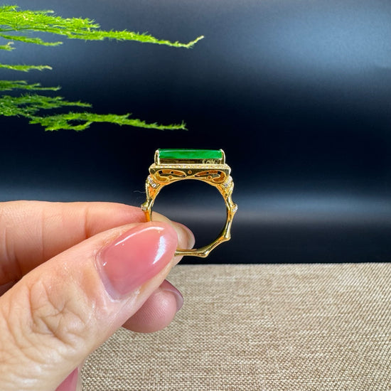 RealJade® "Signature Signet" 18K Yellow Gold  Imperial Jadeite Jade Classic Ring