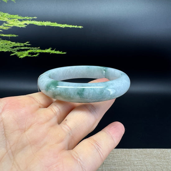 Genuine Burmese White Green Jade Jadeite Bangle Bracelet ( 58.4mm )