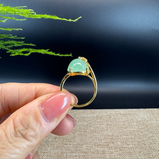 RealJade® "Signature Signet" 18K Yellow Gold Icy Green Jadeite Jade Classic Ring
