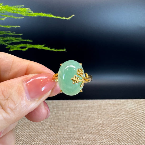 RealJade® "Signature Signet" 18K Yellow Gold Icy Green Jadeite Jade Classic Ring