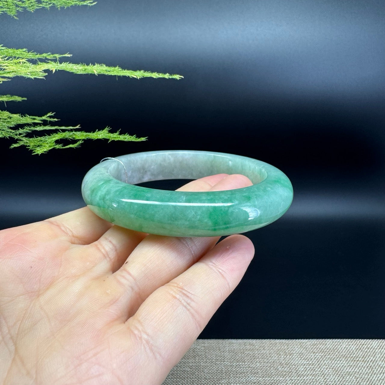 Genuine Burmese Green Jade Jadeite Bangle Bracelet ( 59.4mm )