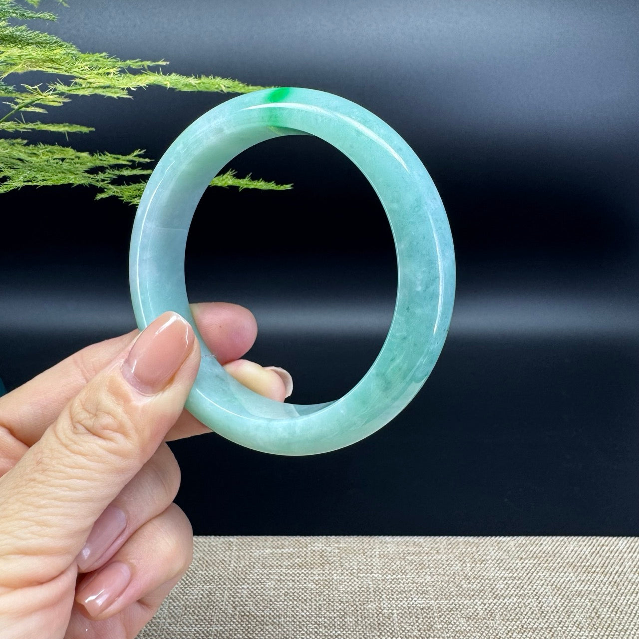 Genuine Burmese Green Jade Jadeite Bangle Bracelet ( 59.1mm )