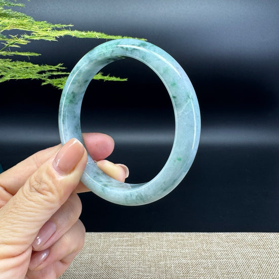 Genuine Burmese Green Jade Jadeite Bangle Bracelet ( 59.5mm )