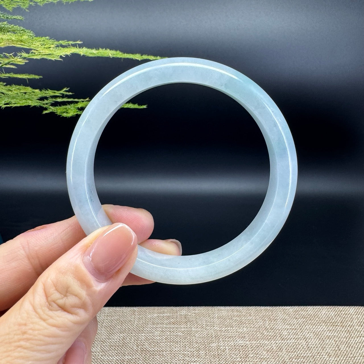Genuine Burmese Green Jade Jadeite Bangle Bracelet ( 59.4mm )