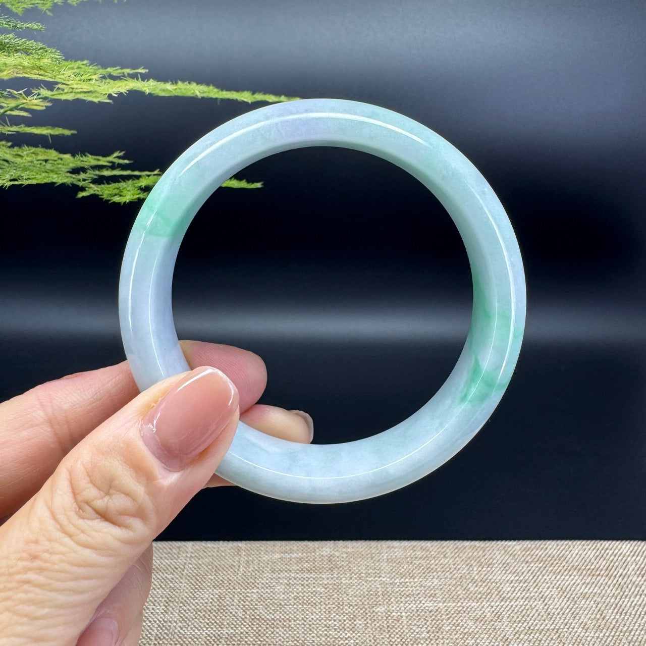 Genuine Burmese Green Jade Jadeite Bangle Bracelet ( 59.8mm )