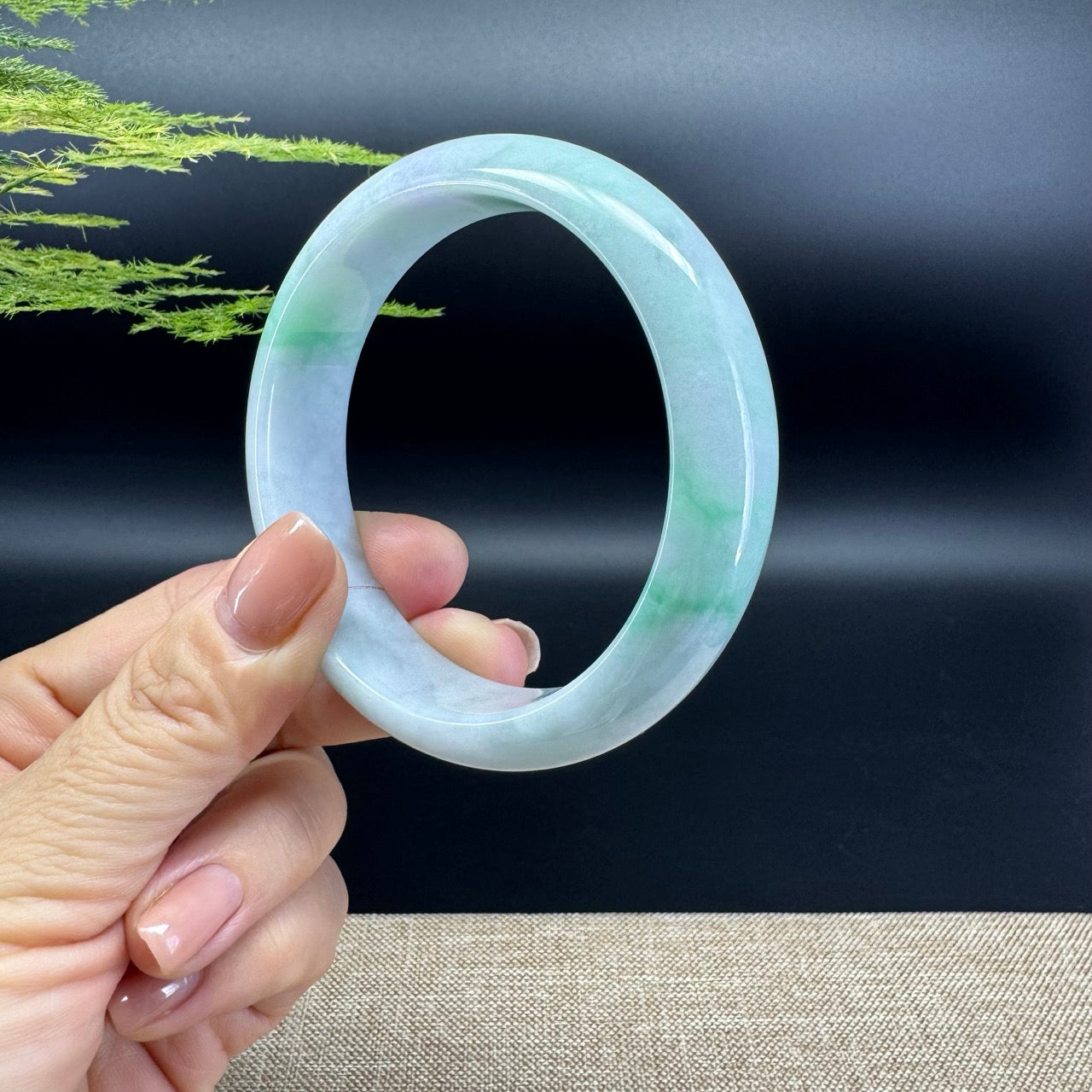 Genuine Burmese Green Jade Jadeite Bangle Bracelet ( 59.8mm )