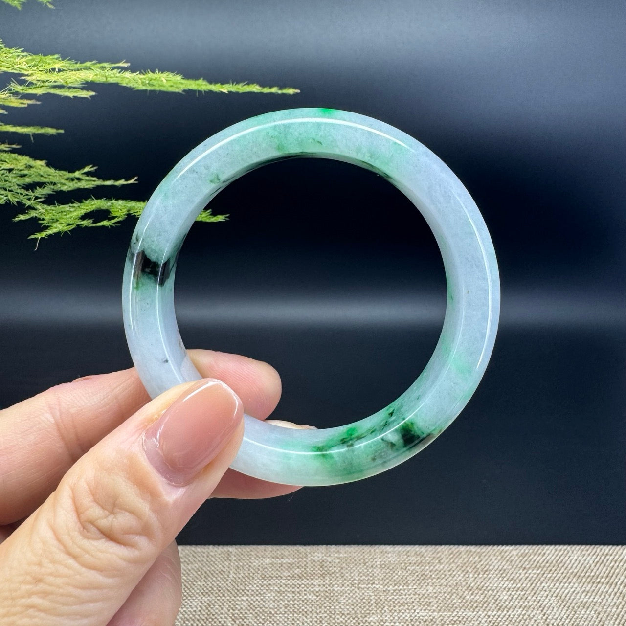 Genuine Burmese Green Jade Jadeite Bangle Bracelet ( 52.5mm )