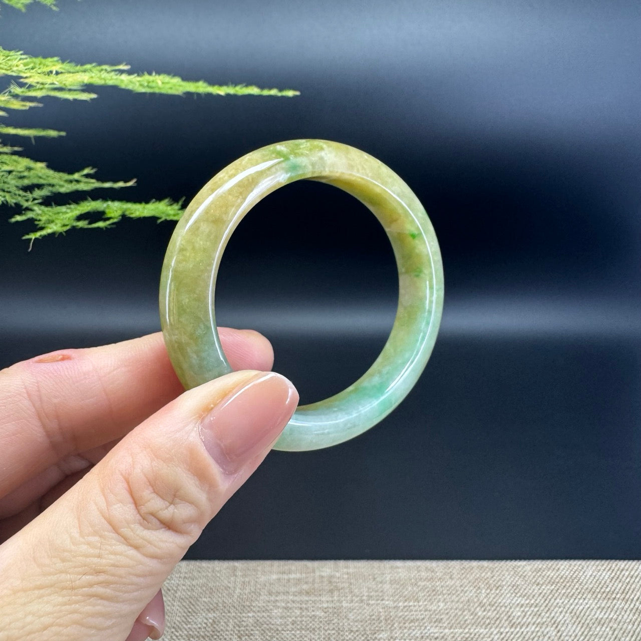 Genuine Burmese Yellow Green Jade Jadeite Bangle Bracelet ( 54.5*47mm )