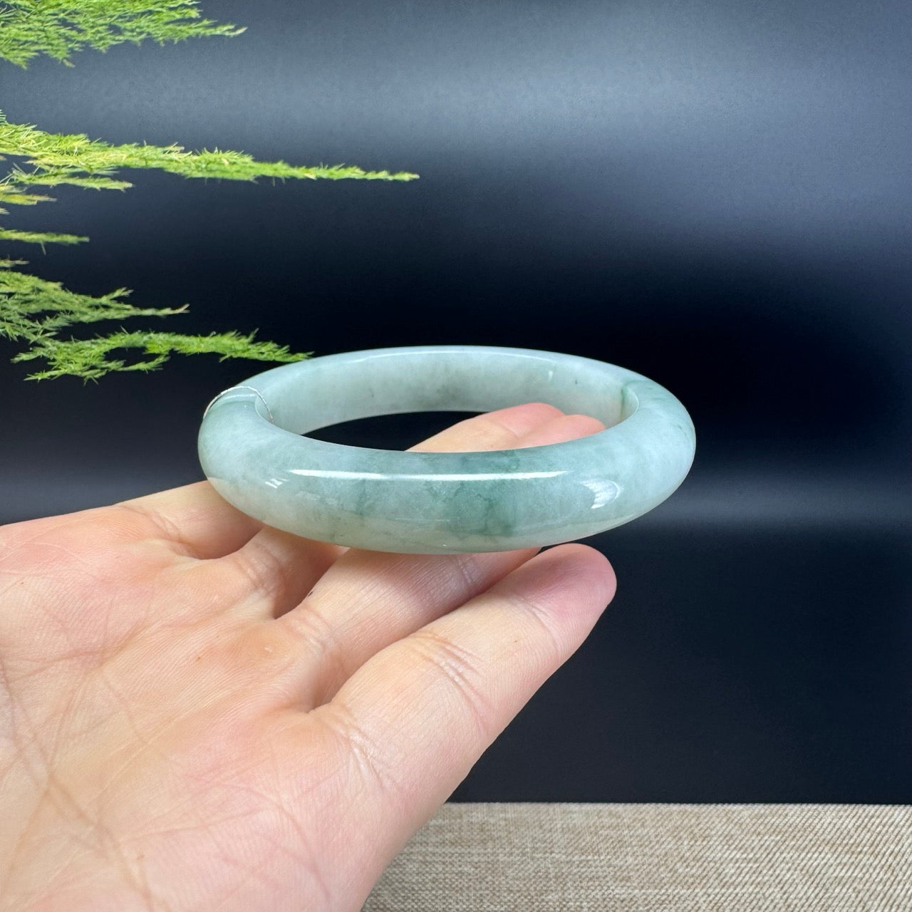 Genuine Burmese Green Jade Jadeite Bangle Bracelet ( 59.3mm )