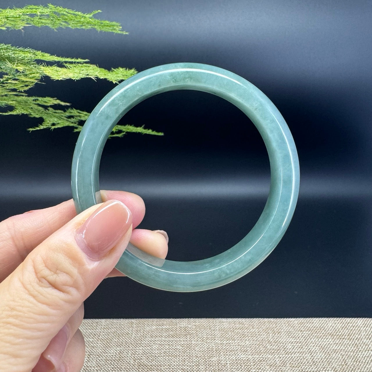 Genuine Burmese Green Jadeite Jade Bangle Bracelet ( 59.3mm )