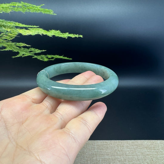 Genuine Burmese Green Jadeite Jade Bangle Bracelet ( 59.3mm )