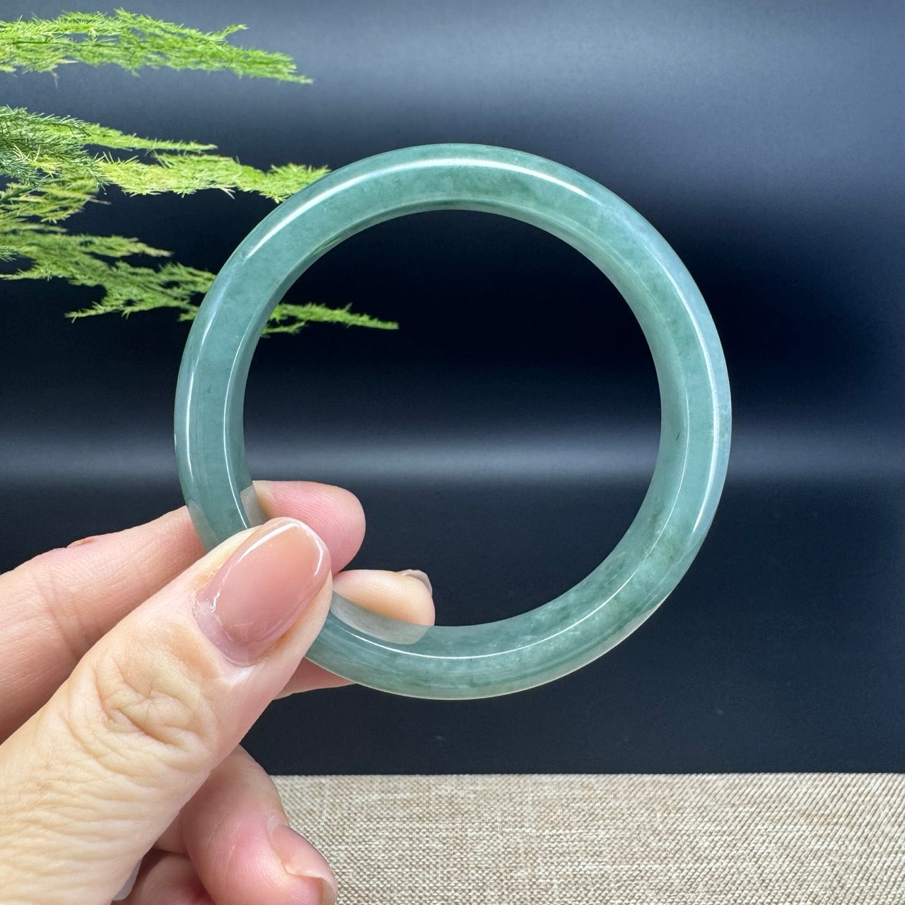 Genuine Burmese Green Jadeite Jade Bangle Bracelet ( 59.3mm )