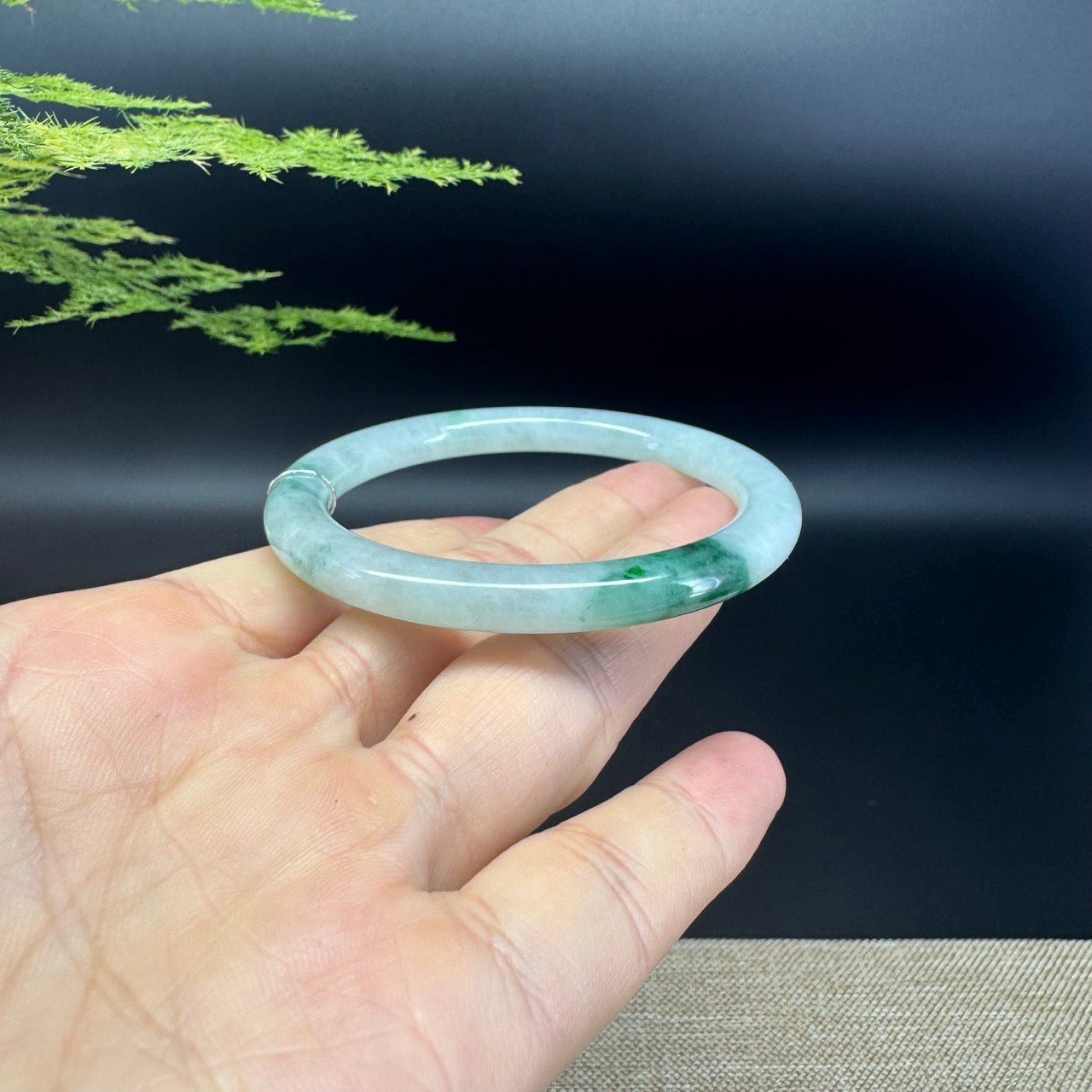 Genuine Burmese Icy Green Jade Jadeite Bangle Bracelet ( 52.8mm )