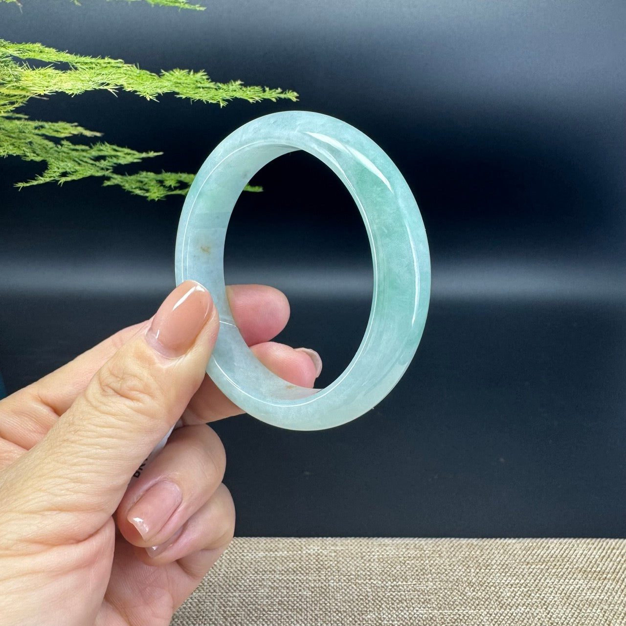 Genuine Burmese Green Jade Jadeite Bangle Bracelet ( 52.1mm )