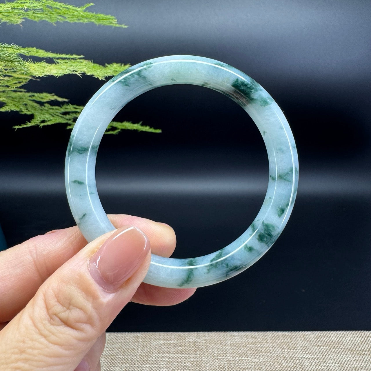 Genuine Burmese Green Jade Jadeite Bangle Bracelet ( 52.3mm )