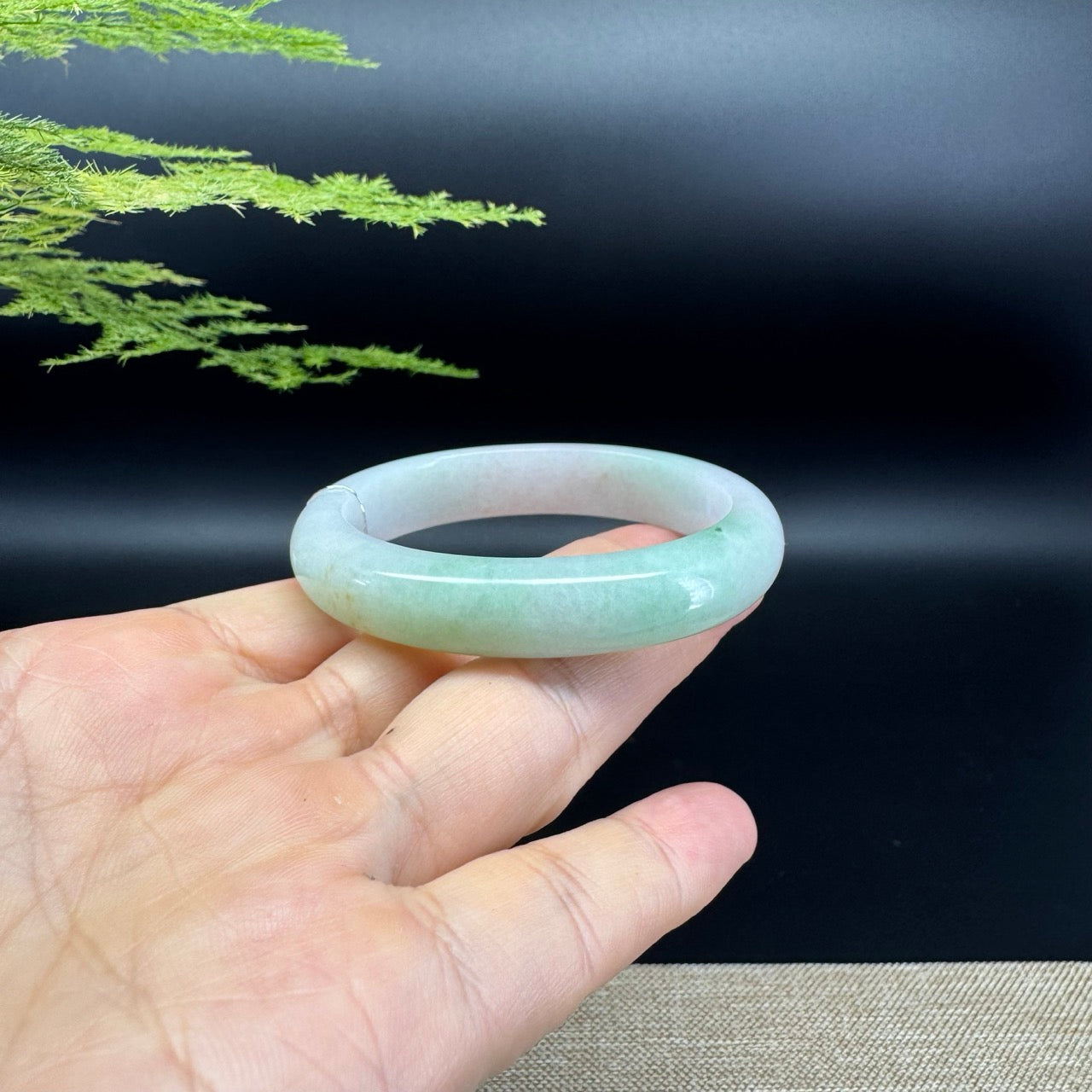 Genuine Burmese Ice Green Jade Jadeite Bangle Bracelet ( 50.4*43.3mm )