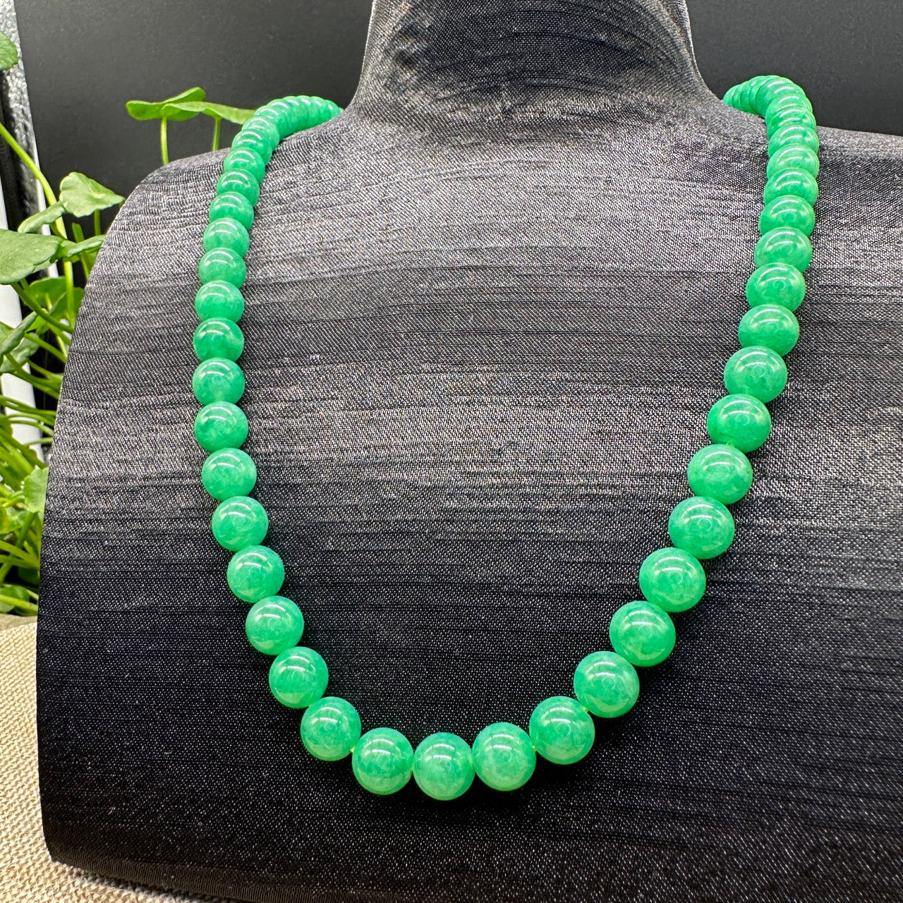 Nephrite Green Jade Necklace Jade Beaded Necklace Green Semi - Etsy UK | Beaded  necklace, Jade bead necklace, Jade beads