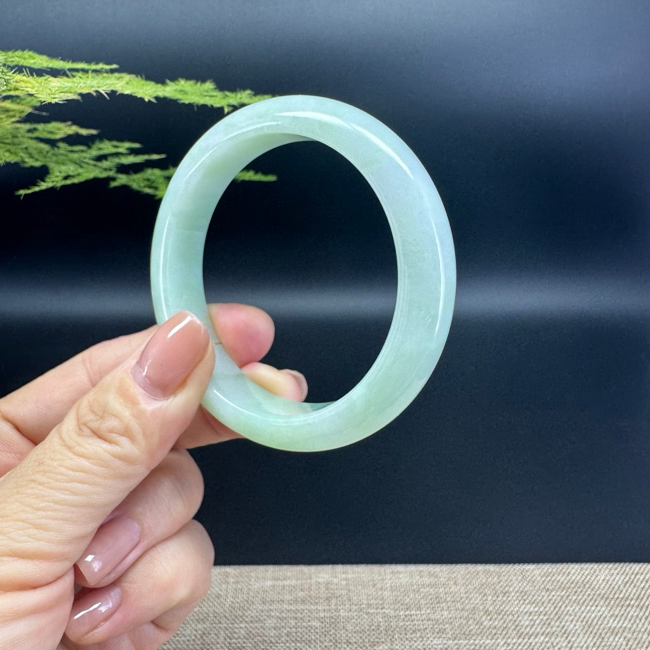 Genuine Burmese Green Jade Jadeite Bangle Bracelet ( 53.3mm )