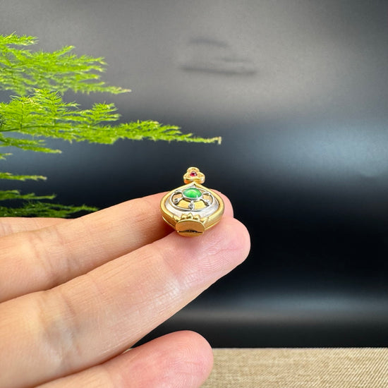 RealJade® Droplet Oval Clock Green Jade Diamonds Classic Pendant Necklace