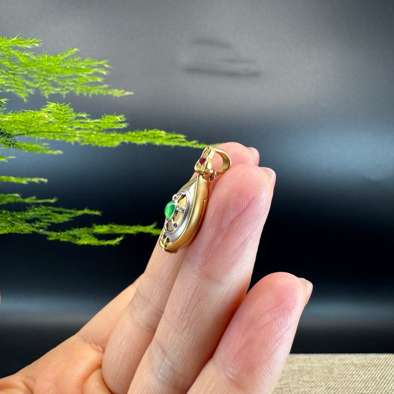 RealJade® Droplet Oval Clock Green Jade Diamonds Classic Pendant Necklace