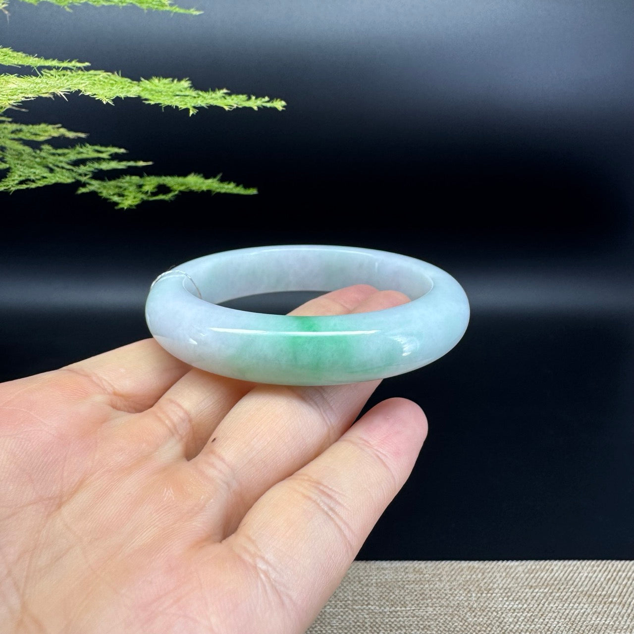 Genuine Burmese Green Jade Jadeite Bangle Bracelet ( 54.6mm )