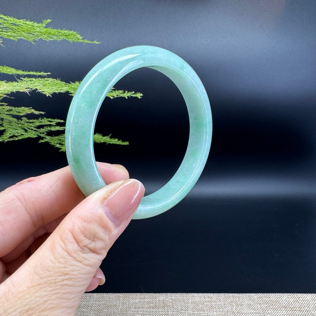 Genuine Burmese Apple Green Jade Jadeite Bangle Bracelet ( 55.9mm )