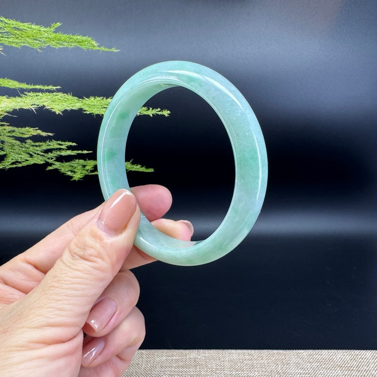 Genuine Burmese Apple Green Jade Jadeite Bangle Bracelet ( 55.9mm )