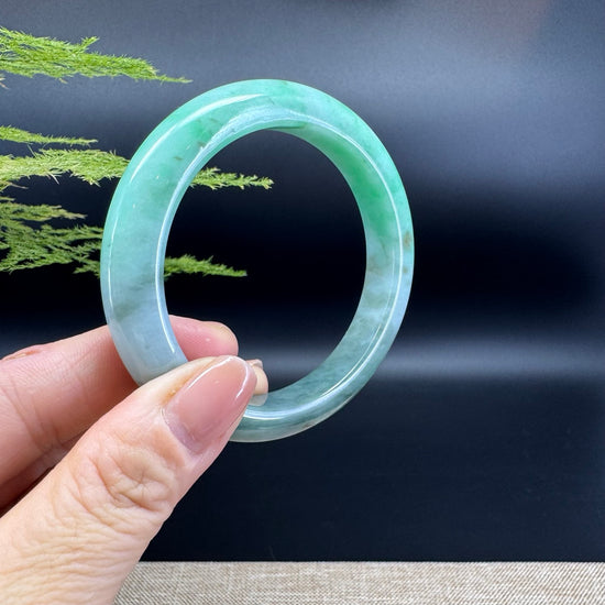 Genuine Burmese  Green Jade Jadeite Bangle Bracelet ( 55.6mm )