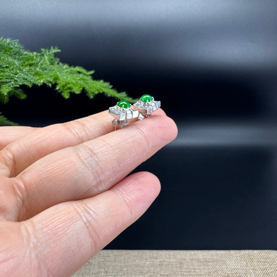 RealJade® 18k White Gold Imperial Green Jade Square Stud Earrings