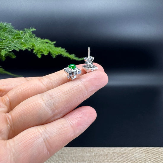 RealJade® 18k White Gold Imperial Green Jade Square Stud Earrings