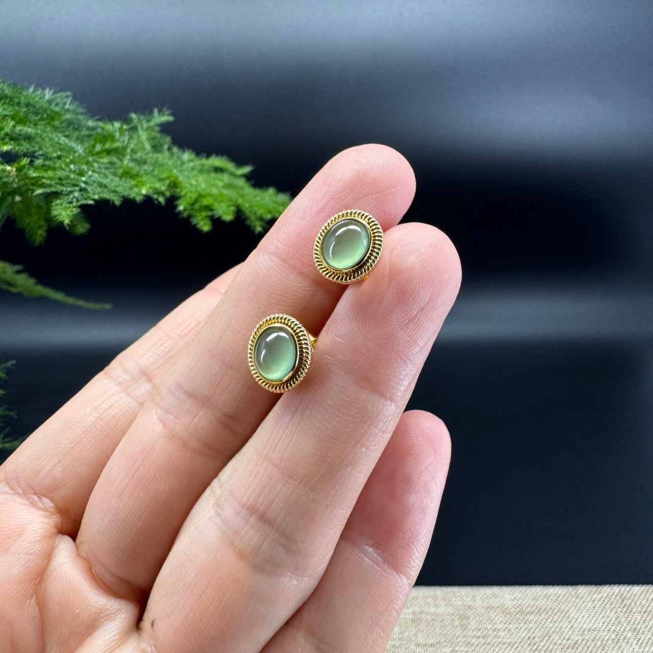 RealJade® 18k Yellow Gold Apple Green Jadeite Jade Oval Earrings