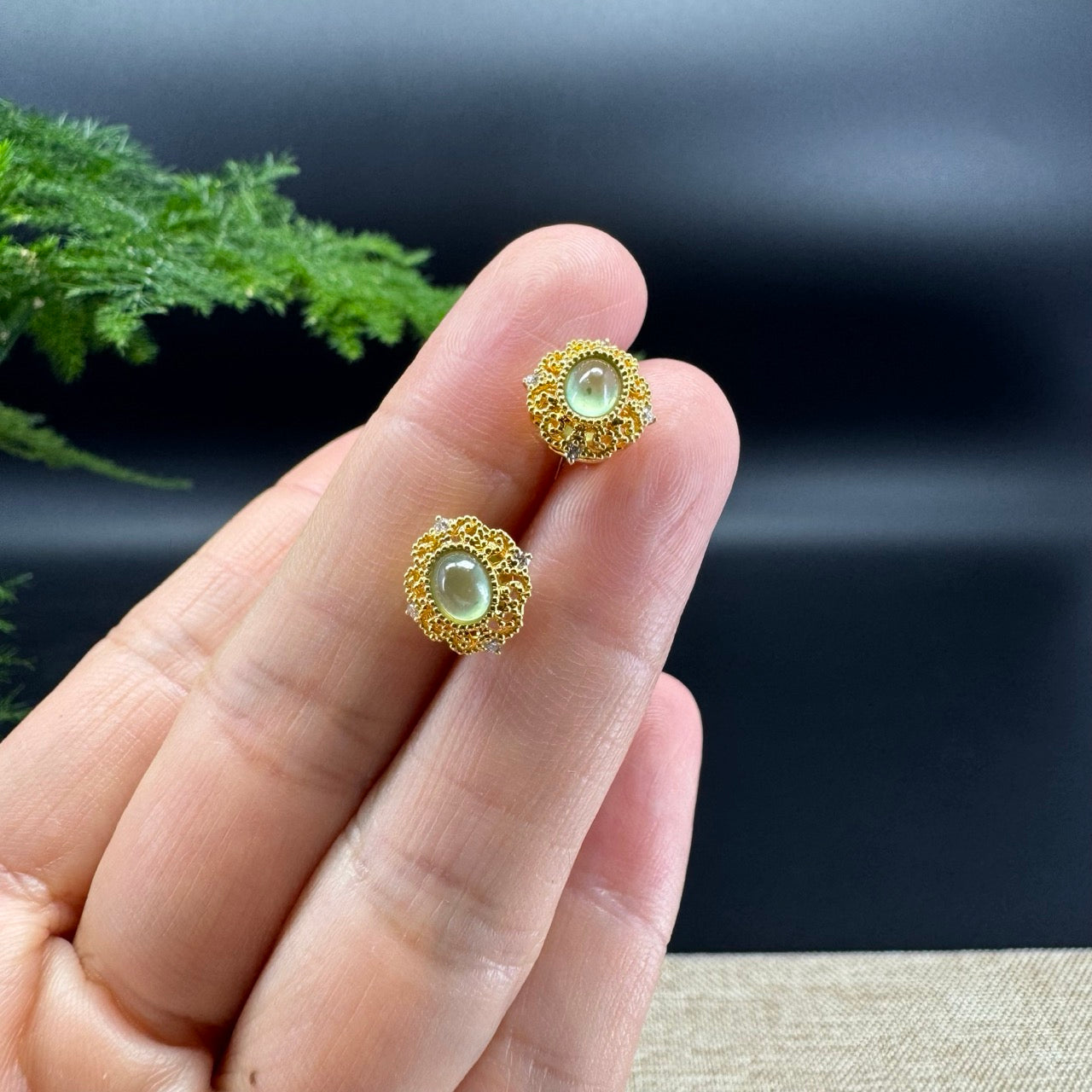 RealJade® 18k Yellow Gold Apple Green Jadeite Jade 'Sunflower' Earrings