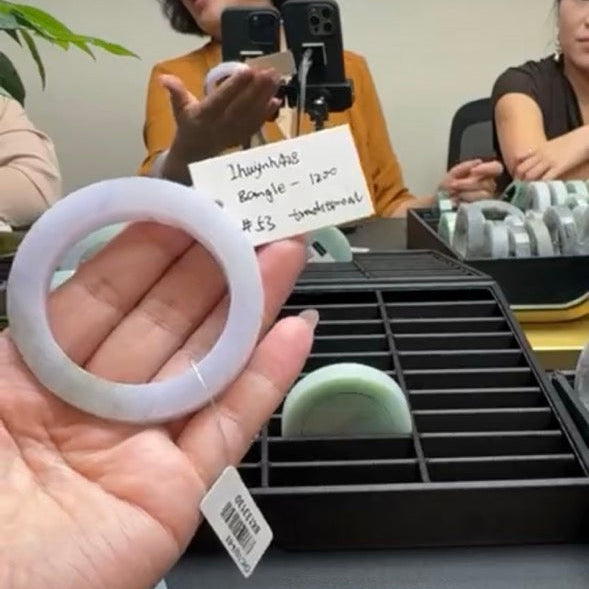 "Live" Natural Lavender & Matcha Jadeite Jade Bangle(04/10/26)