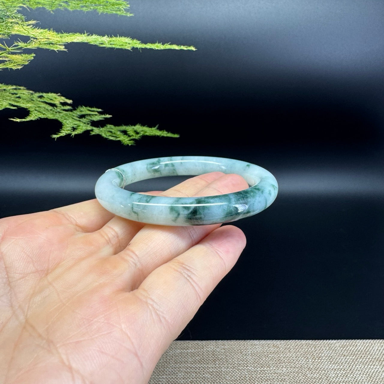 Genuine Burmese Green Jade Jadeite Bangle Bracelet ( 54.1mm )
