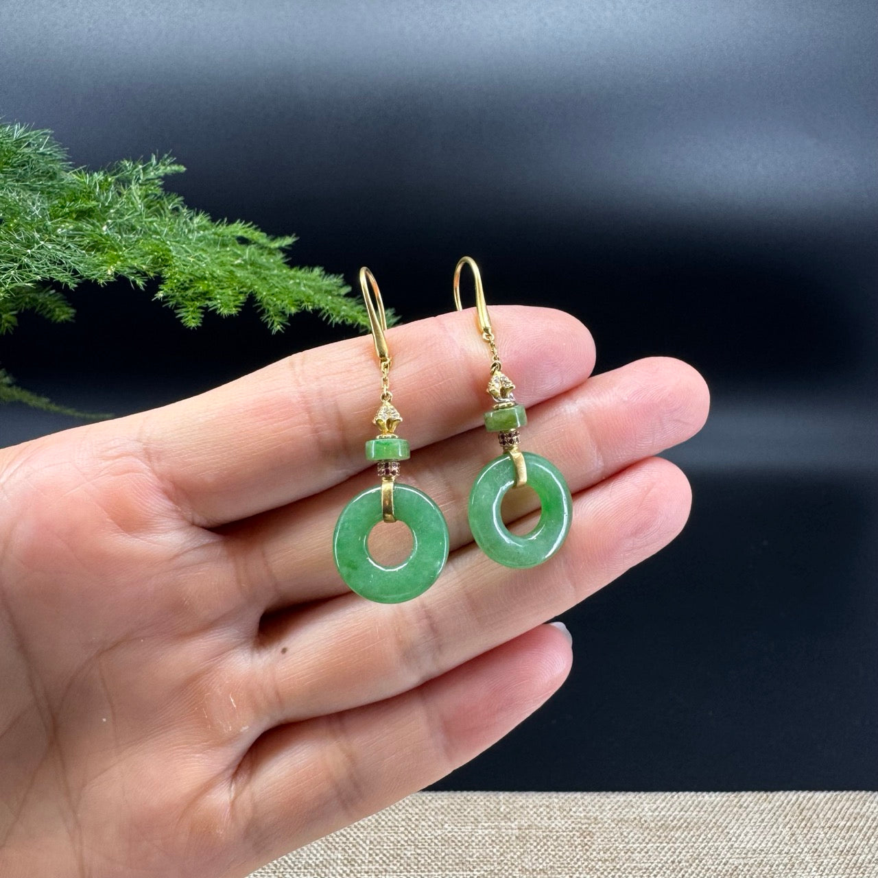 18k Yellow Gold Genuine Imperial Green Jadeite Jade Earrings With Diamonds