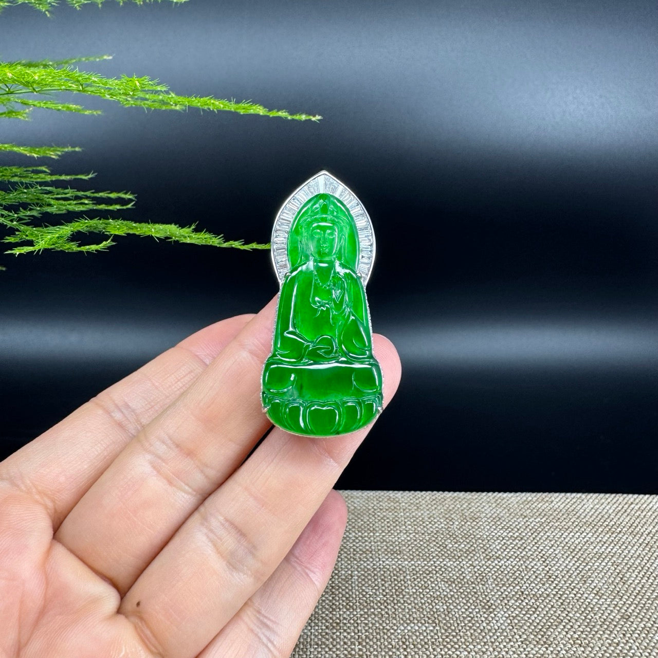 High-end 18K White Gold Guatemala Green Jadeite Jade Guanyin Pendant with Diamond