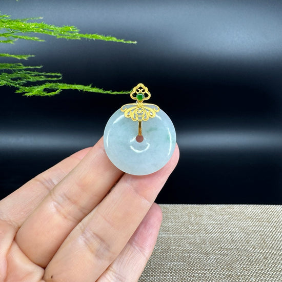 "Good Luck Button" Green Jadeite Jade Lucky KouKou Pendant With 18K Yellow Gold