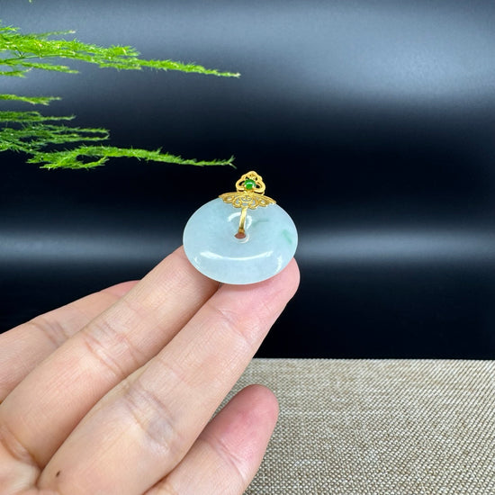 "Good Luck Button" Green Jadeite Jade Lucky KouKou Pendant With 18K Yellow Gold