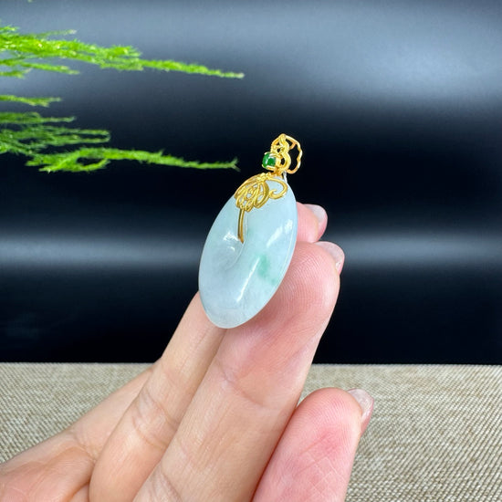 "Good Luck Button" Green Jadeite Jade Lucky KouKou Pendant With 18K Yellow Gold