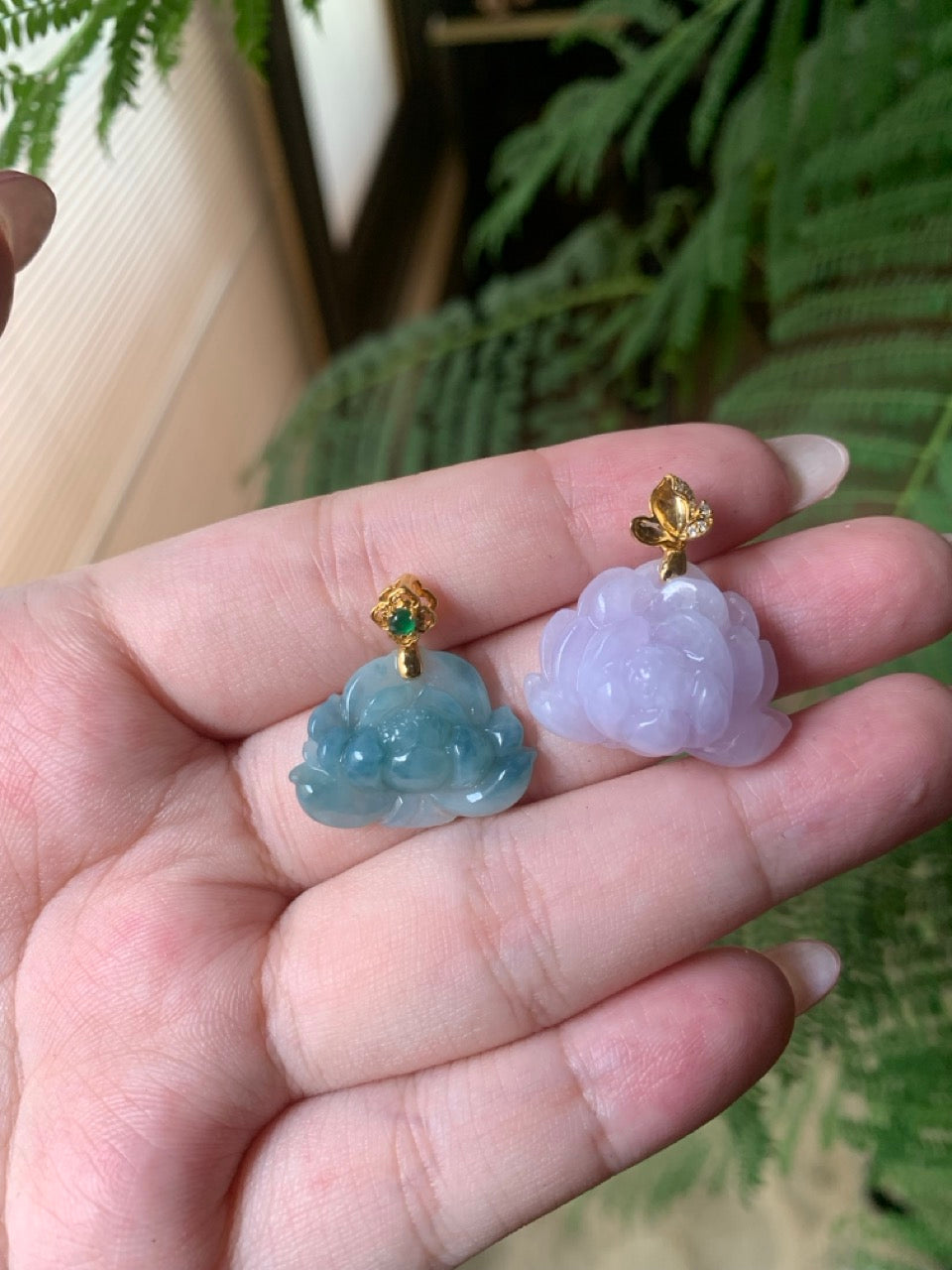 "Live" 18k Yellow Gold Custom Lotus Pendant Leaf Bail